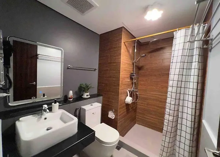 The Radiance Bay - Modern 1-bedroom With View *