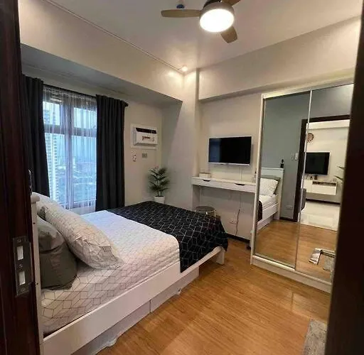 The Radiance Bay - Modern 1-bedroom With View